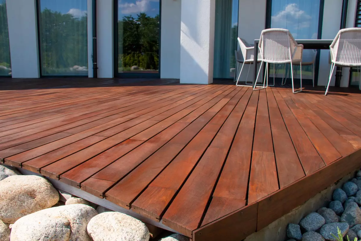 Revêtement pour terrasse Raismes : Bois, moquette de pierre & carrelage