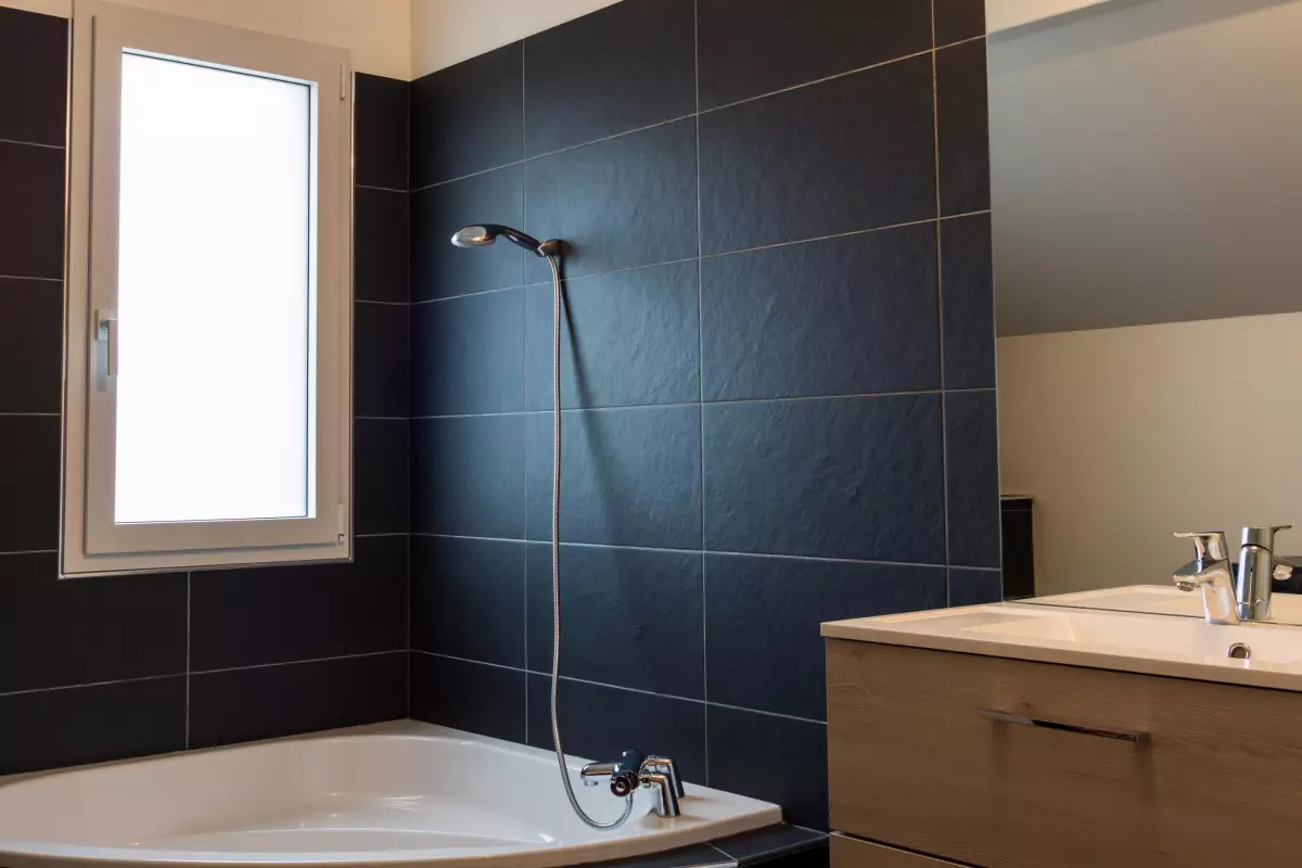 Pose de faïence Raismes